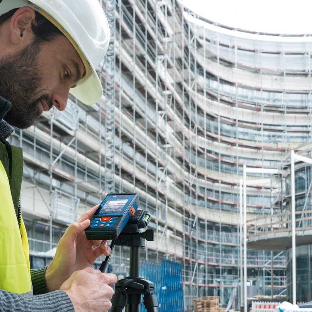 Bosch Professional télémètre Laser GLM 100-25 C (caméra intégrée, portée : Jusqu’à 100 m, Robuste, IP54, ± 1,5 mm*, 3 Piles AA, dragonne, Housse)
