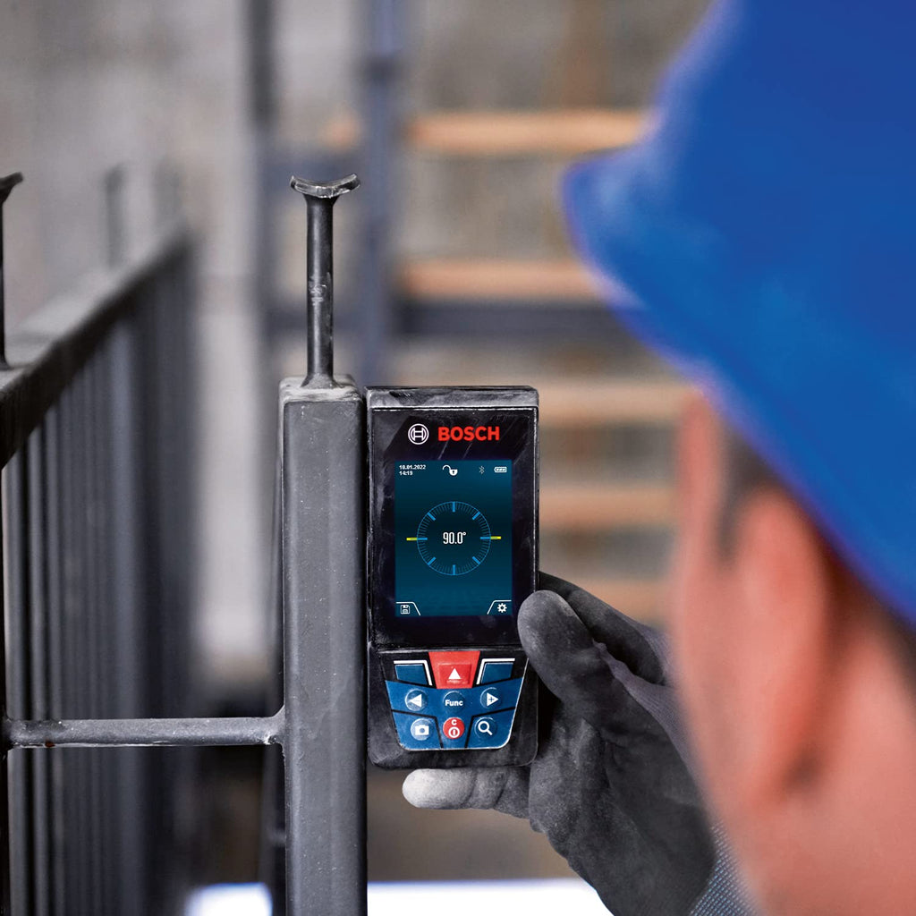 Bosch Professional télémètre Laser GLM 100-25 C (caméra intégrée, portée : Jusqu’à 100 m, Robuste, IP54, ± 1,5 mm*, 3 Piles AA, dragonne, Housse)